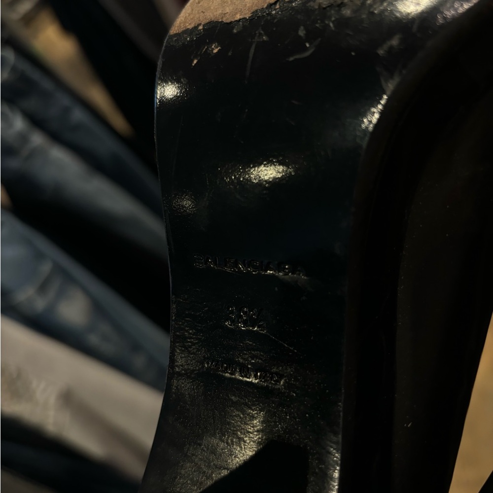 Vintage Balenciaga Paris heels in 38 1/2 (8 women’s)